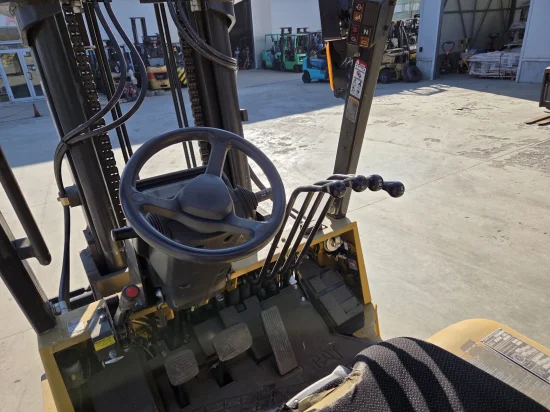 περονοφόρο ανυψωτικό υγραερίου CATERPILLAR