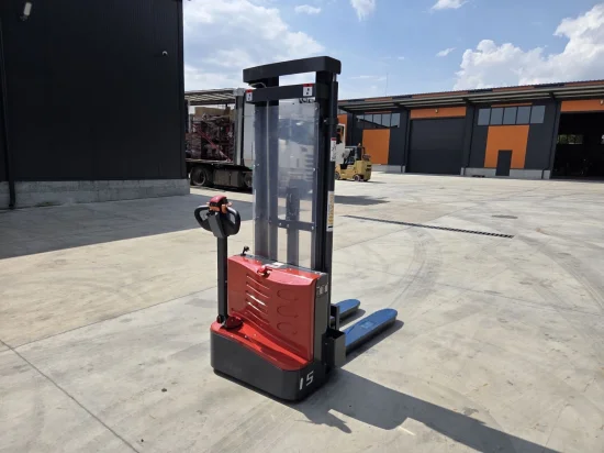 LIFTEX Dynamic 1530D Ηλεκτρικό παλετοφόρο στοιβαγής με ελεύθερη ανύψωση