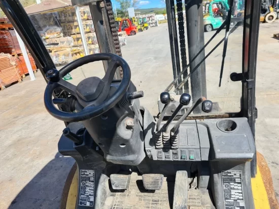 περονοφόρο ανυψωτικό υγραερίου CATERPILLAR