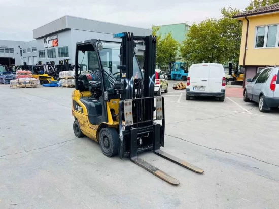 περονοφόρο ανυψωτικό υγραερίου CATERPILLAR