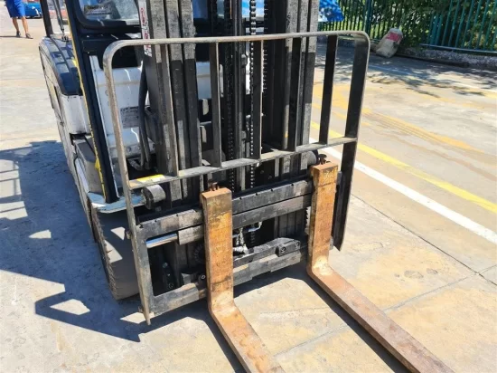 ηλεκτρικό περονοφόρο ανυψωτικό CATERPILLAR