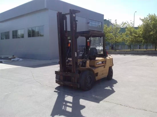 περονοφόρο ανυψωτικό υγραερίου CATERPILLAR