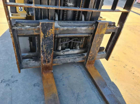 ηλεκτρικό περονοφόρο ανυψωτικό CATERPILLAR