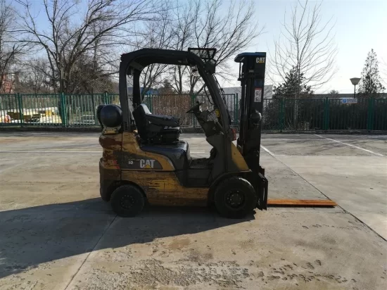περονοφόρο ανυψωτικό υγραερίου CATERPILLAR