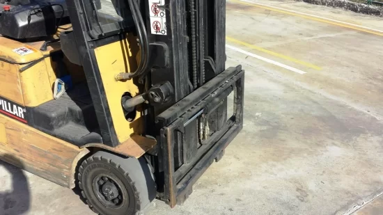 ηλεκτρικό περονοφόρο ανυψωτικό CATERPILLAR