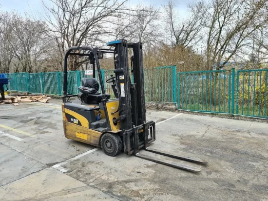 ηλεκτρικό περονοφόρο ανυψωτικό CATERPILLAR