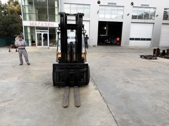 περονοφόρο ανυψωτικό υγραερίου CATERPILLAR