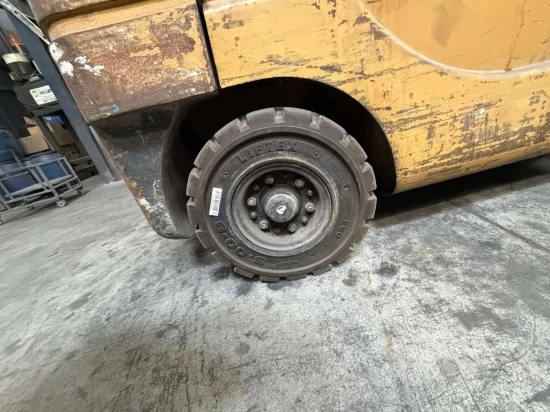 περονοφόρο ανυψωτικό υγραερίου CATERPILLAR