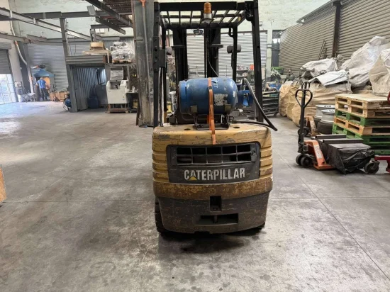 περονοφόρο ανυψωτικό υγραερίου CATERPILLAR