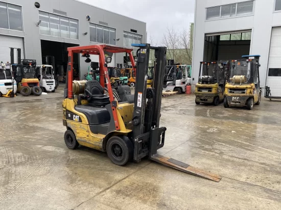 περονοφόρο ανυψωτικό υγραερίου CATERPILLAR